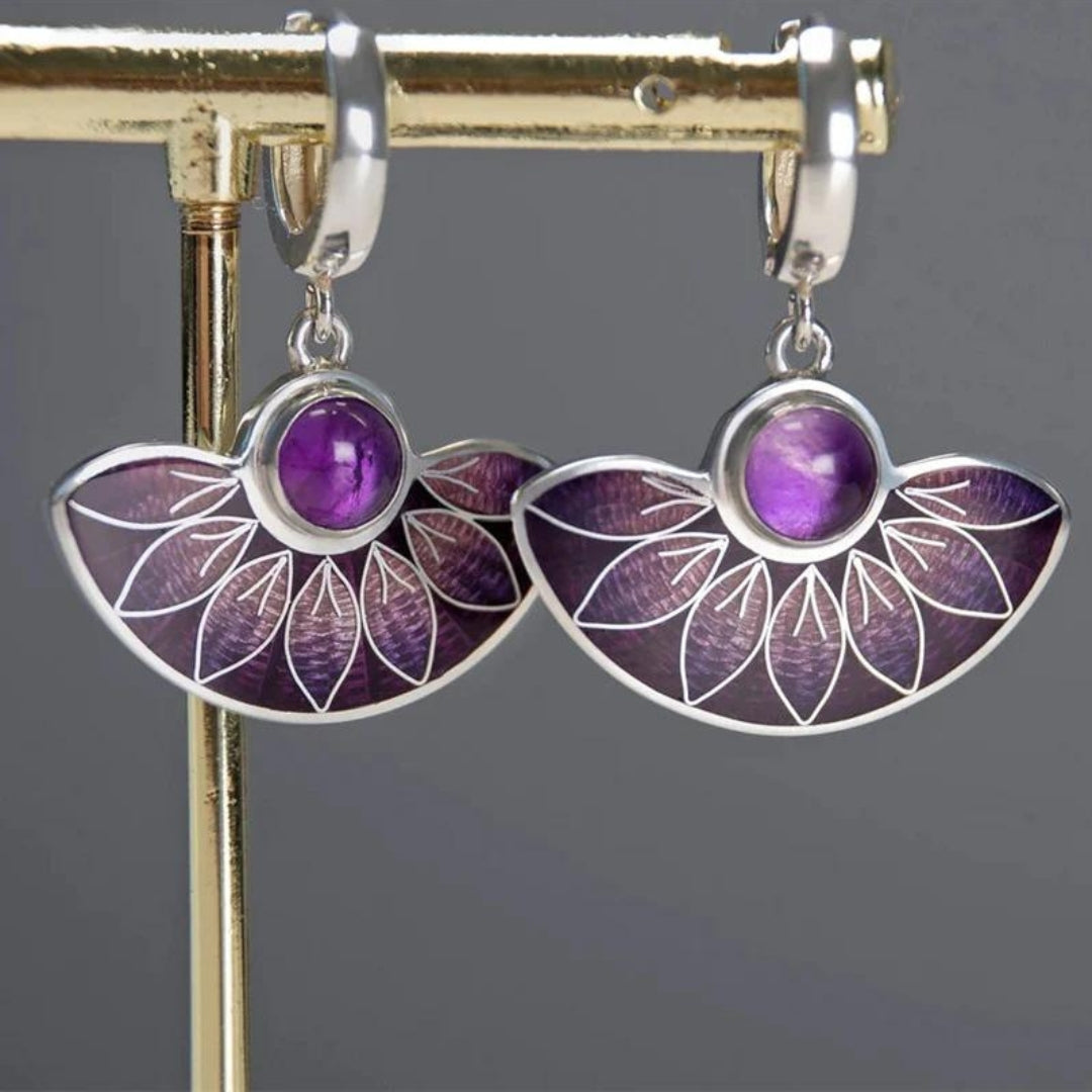Violetiniai sidabriniai boho mandalos auskarai
